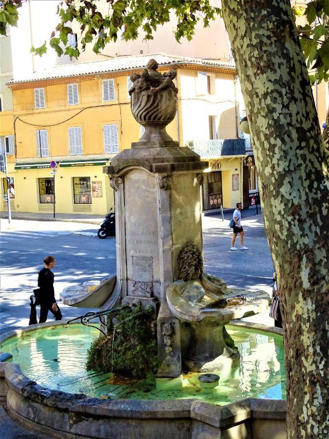 Blue Fountain Luxueux Studio Aix Centre Historique -Wifi-Smart Tv- Aix-en-Provence Eksteriør billede
